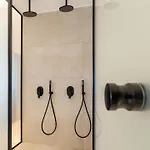 Aura Paros Náusza