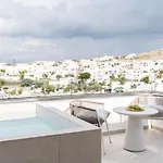 Aura Paros Náusza