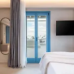 Aura Paros Szálloda Náusza