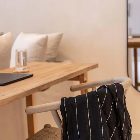 Aura Paros 4*