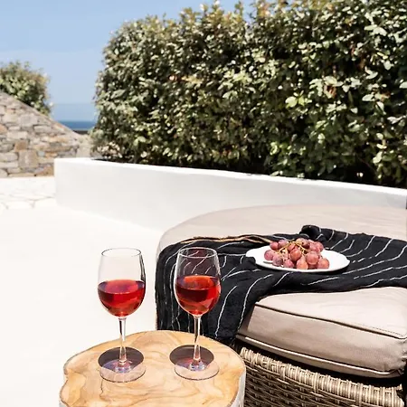 Aura Paros 4*