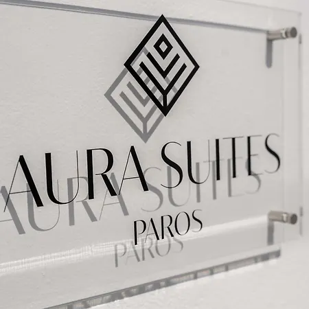 Aura Paros ホテル 4*