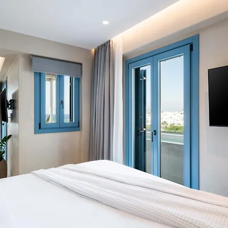 Aura Paros Szálloda 4*