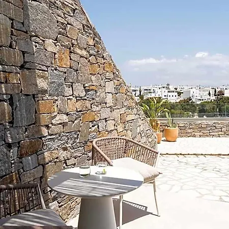 Aura Paros 4* 나오우사