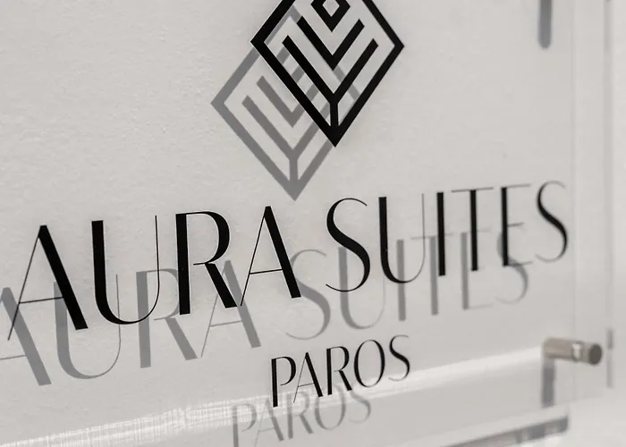 Aura Paros ホテル 4*